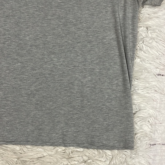 Rhone Men's Element Charcoal Gray V-neck Short Sleeve Top - Picture 6 of 10